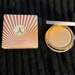 ANASTASIA BEVERLY HILLS-NIB